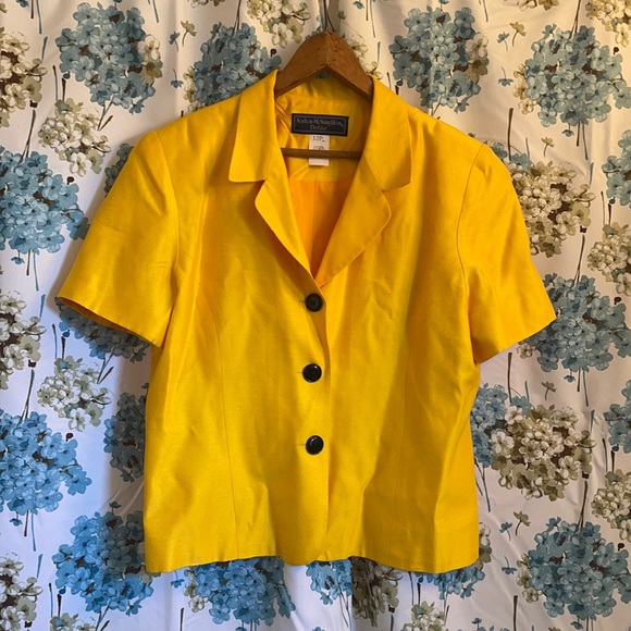 Norton McNaughton Tops - Gorgeous vintage yellow petite power blouse